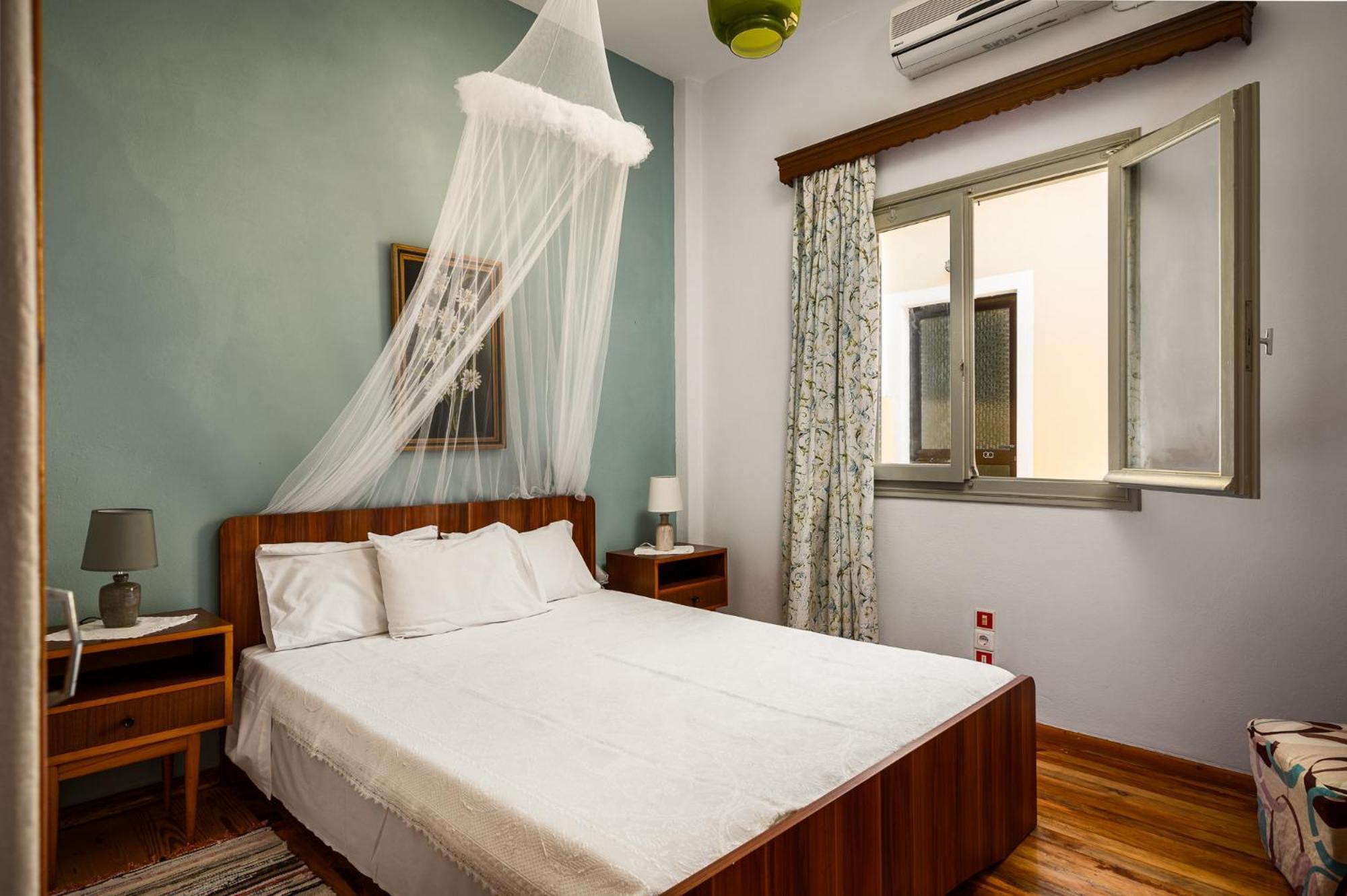 Agaloula Centrally Located Apartments, Lakka エクステリア 写真