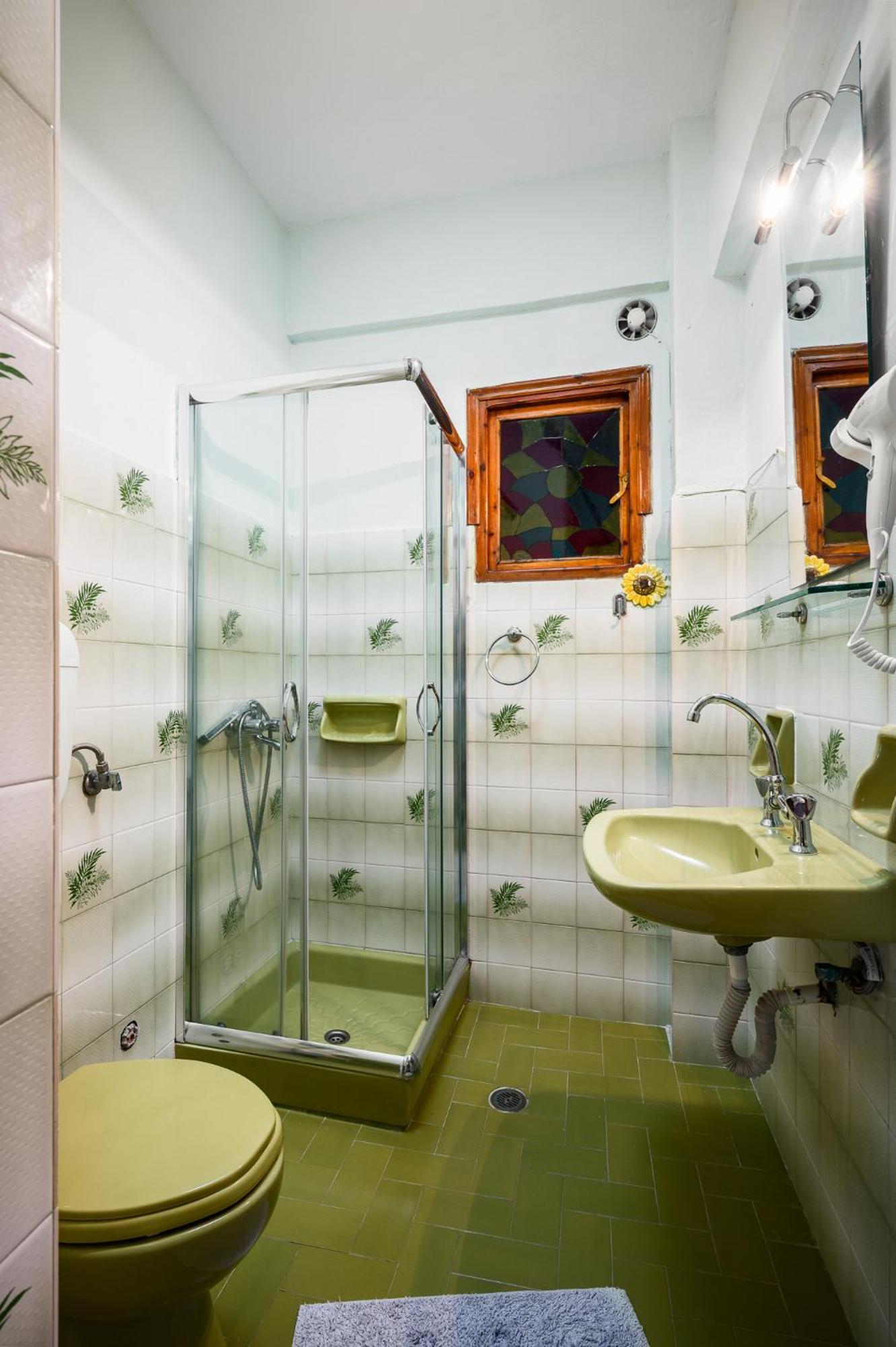 Agaloula Centrally Located Apartments, Lakka エクステリア 写真